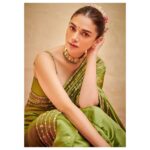 Aditi Rao Hydari Instagram - 💚 'Mandana' by @punitbalanaofficial 💄- @eltonjfernandez 🥻- @stylebyami 📸 - @thehouseofpixels Managed by - @ssubberman #MandanaByPunitBalana #ThePunitBalanaWoman #SpringSummer2021