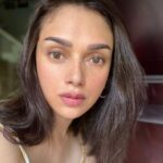 Aditi Rao Hydari Instagram - ☀️ #shotoniphone13 Thank you @browsbysuman for indulging my brow obsession… ❤️😇