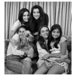 Aditi Rao Hydari Instagram - It’s always Cuddle-o’clock in #december 🤍