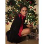 Aditi Rao Hydari Instagram – God’s gift to mankind 🤪🎁🎄🤣 #ChristmasSpecial #GiftWrapped