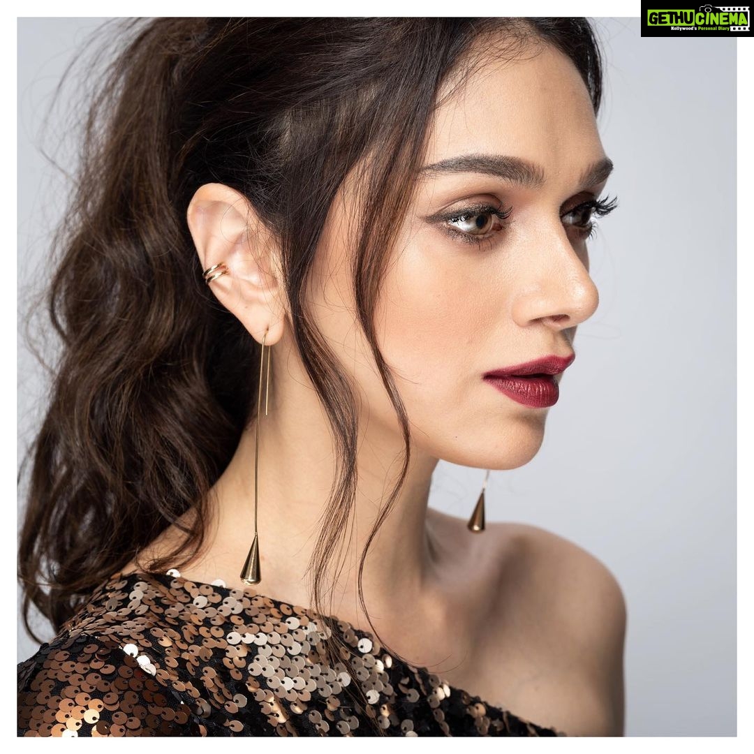 Aditi Rao Hydari Instagram - ✨#unfiltered