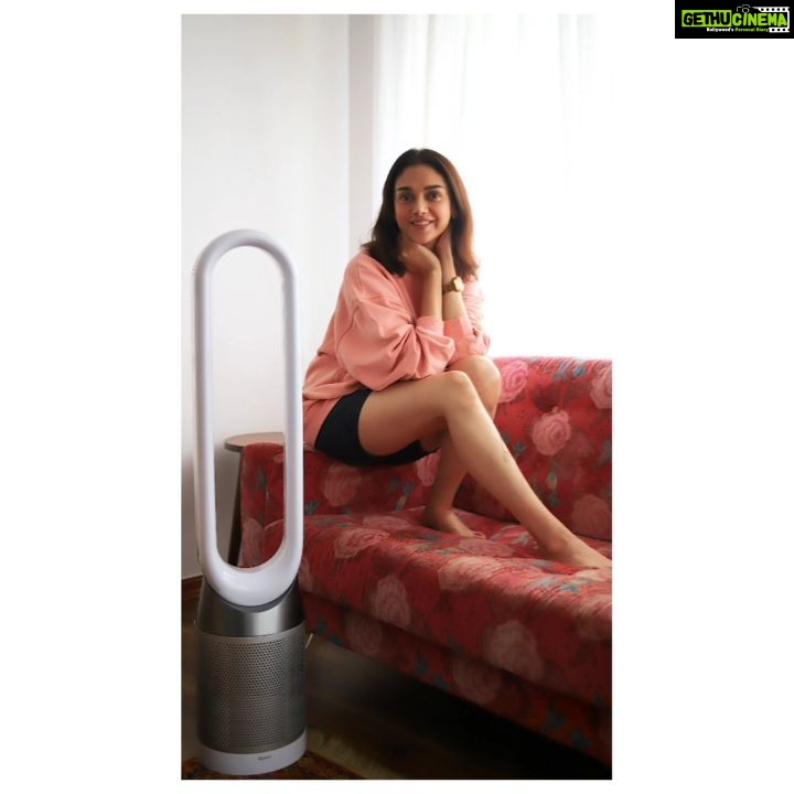 Aditi Rao Hydari Instagram - Stay home, s̶t̶a̶y̶ breathe safe! Love the new @dyson_india Air Purifier, not only does it capture multiple allergens to purify the room, but also allows you to monitor the air quality in your home. #DysonIndia #ProperPurification