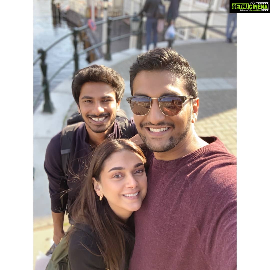 Aditi Rao Hydari Instagram - Brothers in arms... always got my back, and I got theirs! #Senti 🤮...☺♥♥♥♥♥🤗😘 #BrothersAndSisters #Rakhi