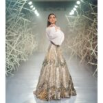 Aditi Rao Hydari Instagram – 🌸 #PankajNidhi #PankajandNidhi #Mosaiq #PankajNidhiCouture #ICW2019 @pankajandnidhi @fdciofficial