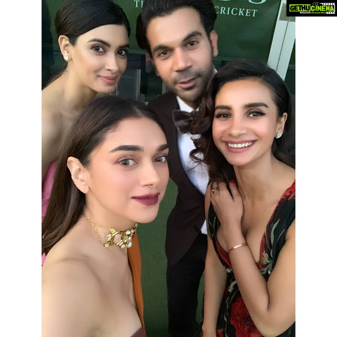 Aditi Rao Hydari Instagram - Right before #WorldCup fever takes over.... at the @homeofcricket to support our boys in blue... Go #India @dianapenty @rajkummar_rao @Patralekhaa #IndianCricketHeroes