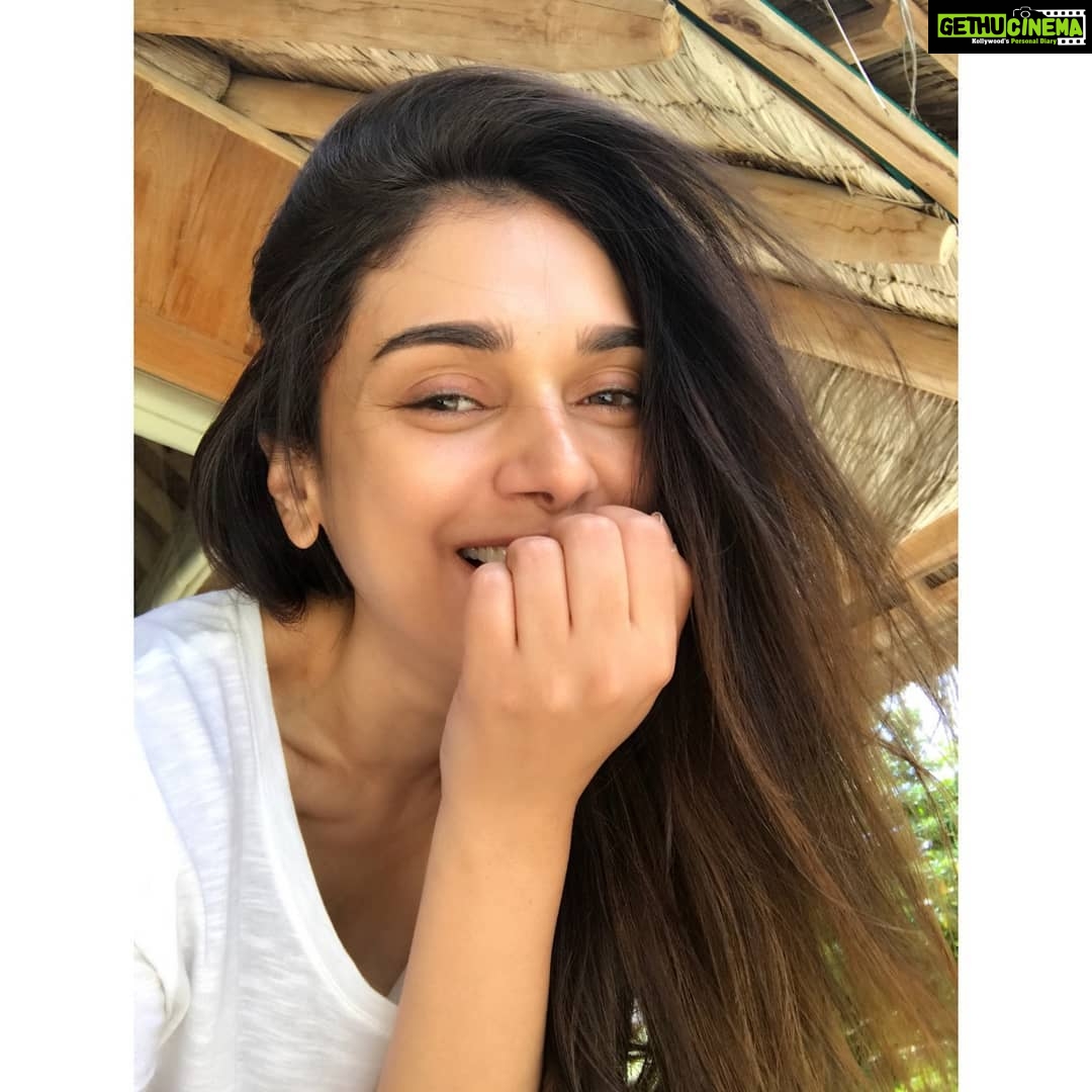 Aditi Rao Hydari Instagram - ☺ #WorldLaughterDay