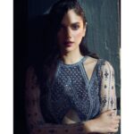 Aditi Rao Hydari Instagram - There is a crack in everything, that’s how the light gets in #TarunVishwa @BridesTodayIn #CoverGirl #MarchIssue
