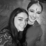 Aditi Rao Hydari Instagram – The one who taught me to dance to my own music ❤️ #LeelaSamson #LeekaAkka #HugsAndMentors #StudentAndTheMaster