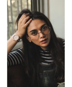 Aditi Rao Hydari Instagram - Don’t I look spectac-ular?! 🤓🥰