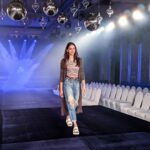 Aditi Rao Hydari Instagram – A step of courage,
One step at a time in the right direction…. 💕
happy to have walked for a cause in collaboraton with the @sahachariFoundationevents @houseofkotwara @birdhichand @eltonjfernandez  #everystepcounts