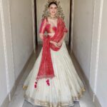 Aditi Rao Hydari Instagram – ❤️
@taruntahiliani 
@karishma.joolry 
@sanamratansi