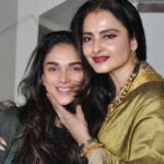 Aditi Rao Hydari Instagram - Happy happiest birthday to the embodiment of timelessness... love you soooo much #rekhaji... hope you have the happiest year filled with your special glow #ForeverFan ps- thank you for your duas and blessings and for always looking out for me ❤️❤️❤️❤️❤️🤗