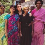 Aditi Rao Hydari Instagram - In India the best Food is made in homes, with love! This boss maami and her band of ladies cooked and fed us the yummiest breaky in their home near the temple in Rameshwaram... #GirlPower in all its glory... ❤️💪🏻🌟#setlife🎥 #soulfood #workaholicsanonymous #peopleofindia Rameswaram Shiva Temple