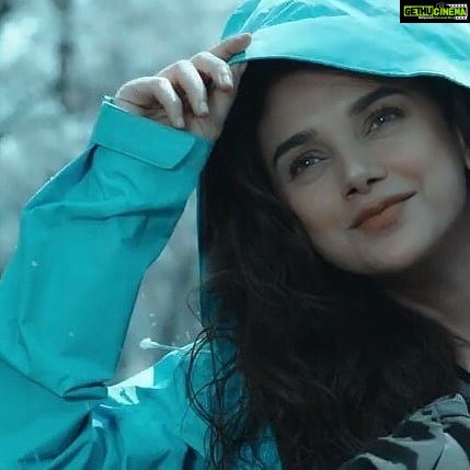 Aditi Rao Hydari Instagram - Dreams in my eyes and a song in my heart .... living vicariously through #Sameera from #sammohanam #Monsoon #rain #windswept #windonmyface #freedom