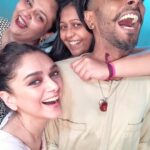 Aditi Rao Hydari Instagram – Chaar bandar van ke andar… 🐒🐒🐒🐒 elimeli, swots, anu, moi 
#myteambestest #mytribe #instahappy #shootlife #monkeyingaround