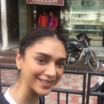 Aditi Rao Hydari Instagram - So like a good Hyderabadi, I drowned my pain in a tub of biryani... I’ve been hanging from a harness with metal rings digging into neck but but but- it’s all worth it for an amazing team! and at lunch time there is always #Sarvi... for everyone who asks where you get good Biryani in Hyderabad apart from home... here is your answer... the smile on my face! 😋 #Hyderabad #Biryani #Sarvi Ps- have the paththar Ka gosht 😍 Pps- that’s Ananya at Sarvi she was sitting at the next table and brought me a huge box of sweets because she over heard me talking to the physio... soooooo touched! 🙏🏻 Sarvi Bakers And Restaurants