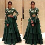 Aditi Rao Hydari Instagram – In jewel tones from my fellow Hyderabadi! @divyareddyofficial ❤❤
Scenes from last night at #VikatanAwards…🌟
Styled by: @sanamratansi @style.cell 
HMUA: @eltonjfernandez 
Assisted by: @anushka_09

#VikatanAwards2017 #AwardsNight #OutfitoftheDay #InstaStyle #InstaGood