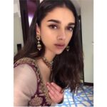 Aditi Rao Hydari Instagram - ‪You've all welcomed me and sent me so much love everyday. It means the world! ❤️🤗🙏🏻‬ ‪It was amazing revisiting the #Kaatruveliyidai experience again, ‬ ‪#Leela will always be very close to my heart.‬ ‪Thank you #AsiavisionMovieAwards2017 @dubai and my favourite and the bestest #manisir ‬ @anjumodi @sanamratansi @jaipurgems