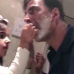 Akshay Kumar Instagram - My favourite part of every day...my daughter shaving me at the sink, precious times, priceless moments! Happy Birthday my Princess 👑 One request, please don't grow up sweetheart 💖