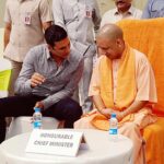 Akshay Kumar Instagram - Honored to be part of Hon. Chief Minister of Uttar Pradesh, Yogi Adityanath's cleanliness drive in Lucknow today 🙏🏻