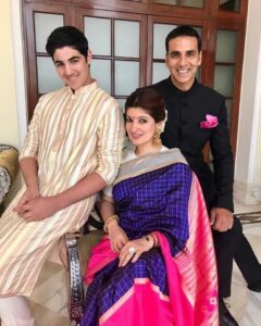 Akshay Kumar Instagram - An important day in my life with the most important people in the world to me, my family #NationalFilmAwards