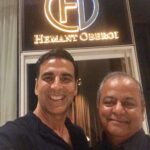 Akshay Kumar Instagram - Going to THIS Restaurant & eating THIS Man's Food needs to be on everyone's #LifeList! Congratulations on your new venture, Hemant...delicious just isn't a strong enough word 😋