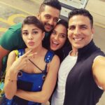 Akshay Kumar Instagram – Namaskar Delhi… The #HouseFull3 Gang is all ready to sizzle in your city…but 1st #LetMeTakeASelfie 😜