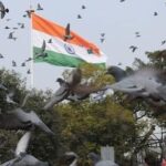 Akshay Kumar Instagram – Totally with the decision of the Tricolour being hoisted at all Central Universities & why not it brings out the best in us,inspires us to soar high. #TricolourForUnity