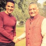 Akshay Kumar Instagram – Honoured to meet this gentleman, General Vijay Kumar Singh, the key man behind Operation Raahat, a rescue mission to evacuate Indian citizens & foreign nationals during the Yemen Crisis.