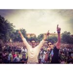 Akshay Kumar Instagram - #Brothers at Jaipur National University today with a lovely crowd! An absolute pleasure.