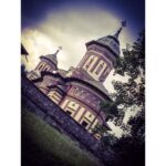 Akshay Kumar Instagram - Passed by this beautiful old monastery in Sinaia, Romania while heading for #SinghIsBliing's shoot, had to share the view :)