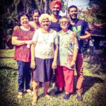 Akshay Kumar Instagram - And it's a wrap for the 2nd schedule of #SinghIsBliing! Bidding goodbye to #Goa and these lovely ladies, thank u for your hospitality :) #SIB