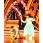 Akshay Kumar Instagram - Don't forget to catch me on DID Super Mom’s on ZEE TV at 9pm tonight! #GabbarIsBack