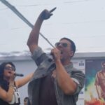 Akshay Kumar Instagram – Having so much fun at the SGT University Gurgoan ;) My talented Heroine Shruti & Director Krish #GabbarIsBack Rocking the stage with me