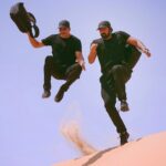 Akshay Kumar Instagram - The Beast & Me, parkouring it in the desert ;) This dude may be bigger than me but he can fly like me!! #wannabesuperman vs #hulk. What do u think???