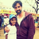 Akshay Kumar Instagram - This special lil girl made a wish & it finally came true! Kajol, you're the sweetest, hope u had an action packed day with me.