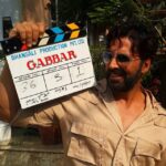 Akshay Kumar Instagram – Starting the #NewYear, with a New Movie, a New Look & by God’s Grace lots of Luck!! 1st shot for #GABBAR :) Wish me luck!