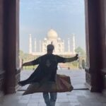 Akshay Kumar Instagram - Wah Taj! #AtrangiRe @aanandlrai @arrahman @saraalikhan95 @dhanushkraja #HimanshuSharma @tseries.official @cypplofficial #CapeOfGoodFilms