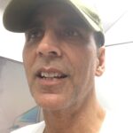 Akshay Kumar Instagram – ‪My ride for today, the Mumbai metro…travelled #LikeABoss from Ghatkopar to Versova beating peak hours traffic 😎