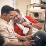 Akshay Kumar Instagram – Here’s to all I and @aanandlrai did throughout the shoot of #RakshaBandhan – laugh like there’s no tomorrow! Ironically, as we wrapped the film last night, there was a bittersweet tinge of sadness. Off to the next. New day, new roller coaster.