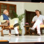 Akshay Kumar Instagram - While the whole country is talking elections and politics, here’s a breather. Privileged to have done this candid and COMPLETELY NON POLITICAL freewheeling conversation with our PM @narendramodi . Watch it at 9 AM tomorrow via ANI for some lesser known facts about him!