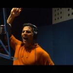 Akshay Kumar Instagram – The next song from #Kesari, #AjjSinghGarjega is packed with so much power & pride…couldn’t stop myself from singing two lines. Here’s a teaser for you guys, full song out tomorrow by @jazzyb 
@parineetichopra @anurag_singh_films @karanjohar @apoorva1972 @SunirKheterpal @dharmamovies #CapeOfGoodFilms #AzureEntertainment @zeestudiosofficial @zeemusiccompany @chirantanbhatt #KunwarJuneja