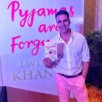 Akshay Kumar Instagram – “Pyjamas are forgiving in nature, it’s jeans that really know how to hold a grudge. “ 😂😂 This and more such witty writing in the wife’s latest book, #PyjamasAreForgiving. Released today, grab your copies now! 🤓 @twinklerkhanna 
#CheerleaderForLife
