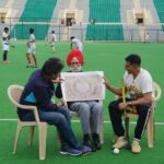 Akshay Kumar Instagram – Met the living hockey legend Mr. @balbir_senior who was part of the winning team that brought home the first prestigious Gold for India back in 1948 along with @sudhirchaudhary72. Such an inspiration of a man with even more inspiring stories.