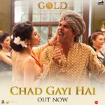 Akshay Kumar Instagram - Let your feet dance kyunki #ChadGayiHai is out! ‬ ‪Watch my moves and then send me yours. Link in bio. ‪@excelmovies @vishaldadlani1 @soulfulsachin @jigarsaraiya @ZeeMusicCompany @reemakagti1 @FarOutAkhtar @ritesh_sid @imouniroy @kapoorkkunal @theamitsadh @itsvineetsingh @sunsunnykhez