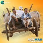 Akshay Kumar Instagram - Sahi paagalpan bhi ek superpower hain! Watch the inspiring story of a mad man who went on to become Pad Man. Catch the World TV Premiere of Pad Man with your entire family, tonight at 8 PM, only on @zeecinema #PadManOnZeeCinema.