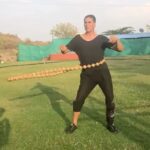 Akshay Kumar Instagram – Core training my way through the summer heat with these wooden beads…great for the back and stomach muscles. Also best time of the year to sweat it out 🌞 Time for a #FitIndia 🙌🏻