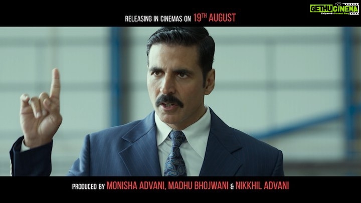 Akshay Kumar Instagram - #7DaysToBellbottom #BellBottom releasing in cinemas, also in 3D on 19th August. #VashuBhagnani @_vaanikapoor_ @iamhumaq @larabhupathi @ranjitmtewari @jackkybhagnani @deepshikhadeshmukh @onlyemmay @madhubhojwani @nikkhiladvani @emmayentertainment @pooja_ent @aseemarrora #ParveezShaikh