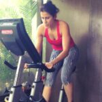 Alia Bhatt Instagram - Need some Sunday motivation? @yasminkarachiwala jumping on the cycle... Hmmm like cycling wasn't enough :) #fitnessmotivation #love #GymLife