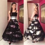 Alia Bhatt Instagram - Wearing @georgeschakraofficial styled by my love @stylebyami @shnoy09 #AbsolutElyxFilmfareGlamourAndStyleAwards